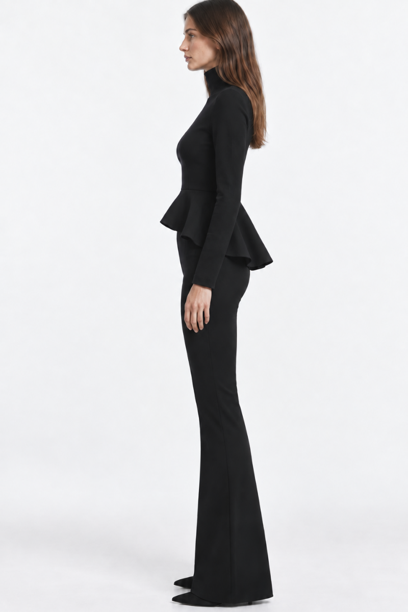 Set din Lână – Pantaloni Evazați și Bluză Asimetrică cu Volănașe "Merino Grace" - NEGRU
