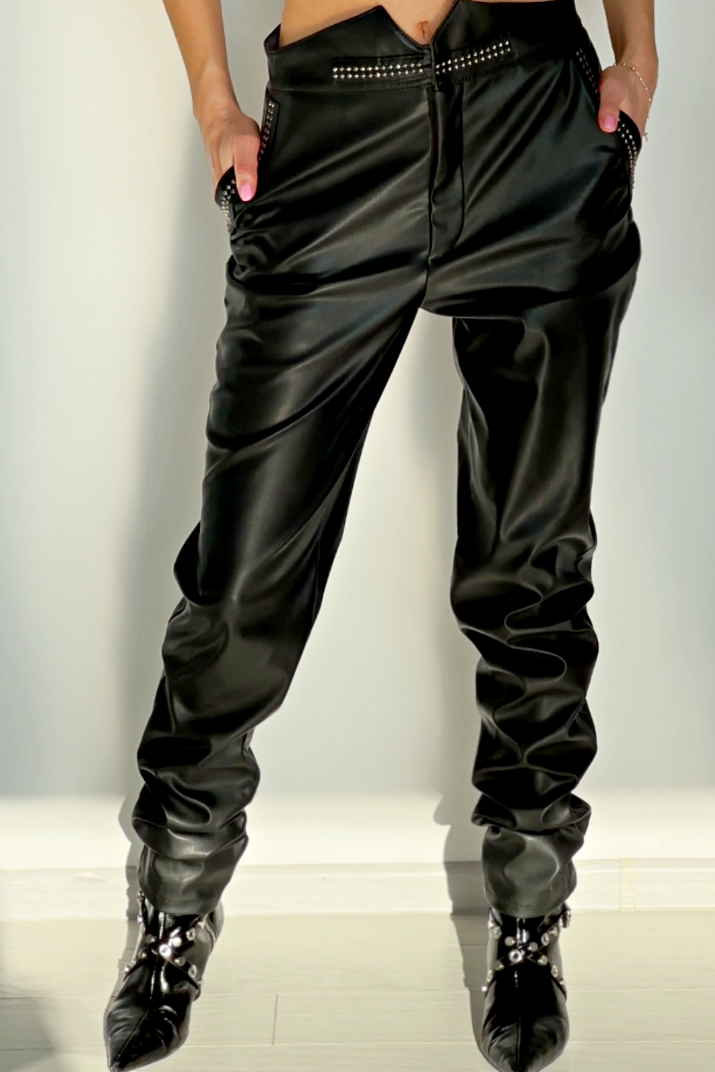 Pantaloni din Piele Talie Inalta cu Detalii de Tinte Studded