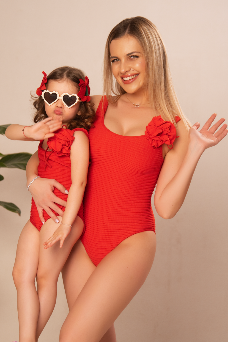 Set 3 costume de Baie Crinkle Mama-Fiica - Bunica - “Mommy, Me & Granny - Crinkle Love” Rosu