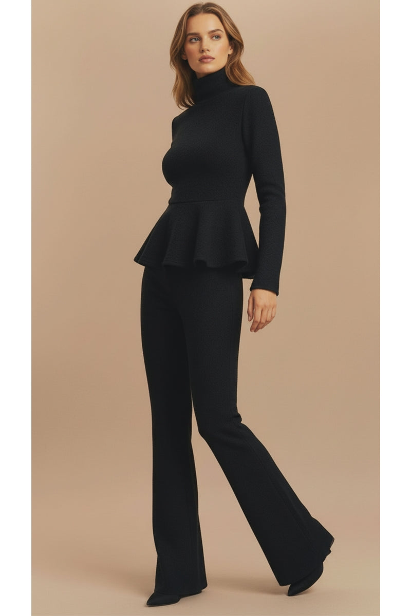 Set din Lână – Pantaloni Evazați și Bluză Asimetrică cu Volănașe "Merino Grace"