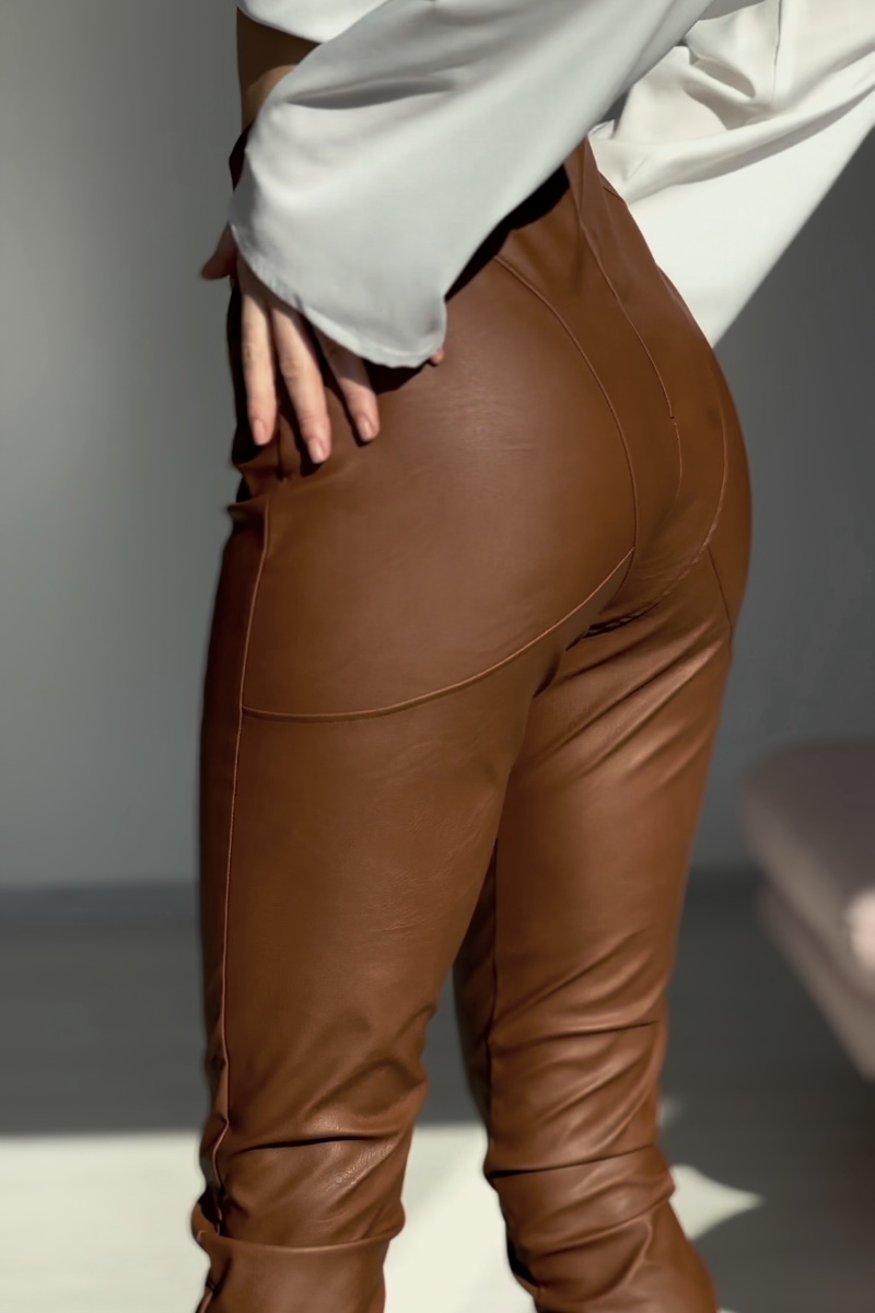 Colanti din piele cu talie inalta si fermoar ascuns – Design V-Cut si Efect Modelator - Chocolate Brown